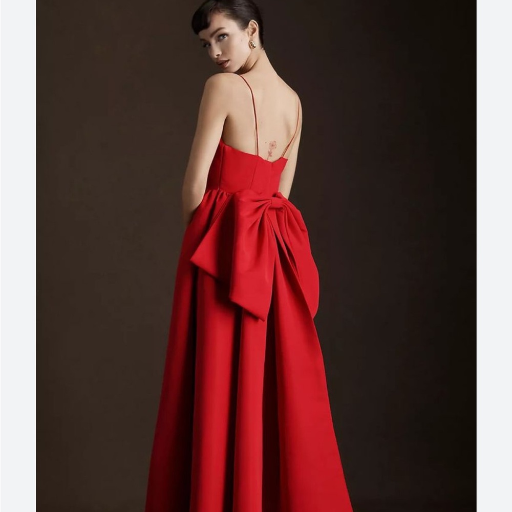 Sachin & Babi Hadley Gown 10 red
